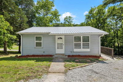 8324 River Road Pike