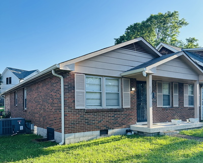 915 Wedgewood Ave