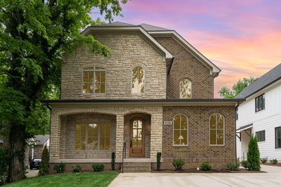 909 Gale Ln