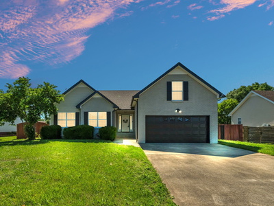3825 Roscommon Way