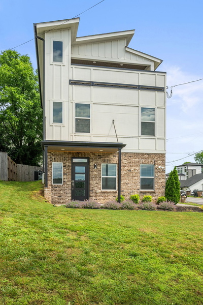 56 Twin St