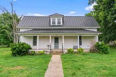 1672 Globe Rd