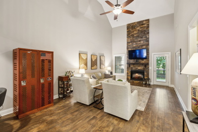 3238 Blue Sky Dr
