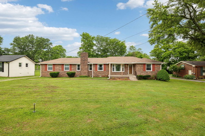 215 Highland Dr