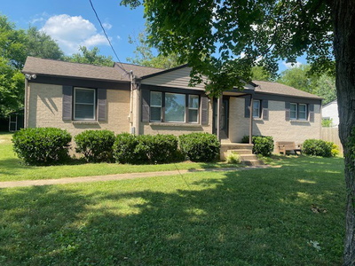 210 Maple Dr