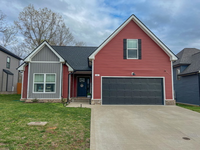 1161 Old Charlotte Trce