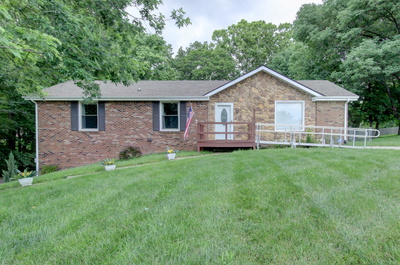 649 Chesterfield Cir