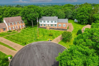 121 E Ervin Dr