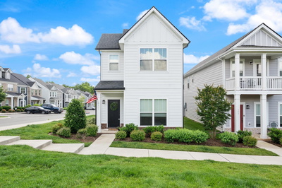 401 Queen Lane