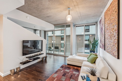 301 Demonbreun St
