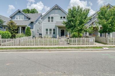 1125 Chester Ave