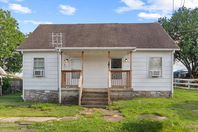 525 Maple St