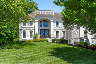 4 Ironwood Ln