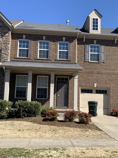 2327 Traemoor Village Pl