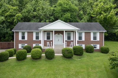 6908 River Road Pike