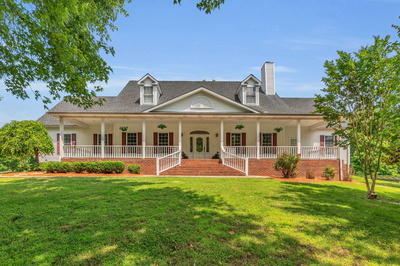 904 Weeping Willow Rd