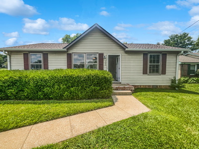 902 Leigh Ct