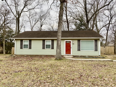 120 Holloway Dr