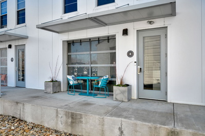 370 Herron Dr