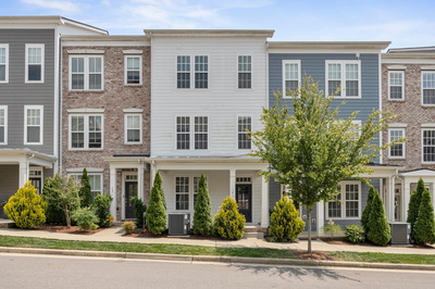 141 Burkitt Commons Ave