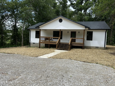 Exterior view of 342 N Norris St in Jamestown, TN