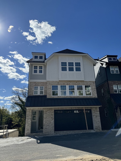 122 Honeywine St
