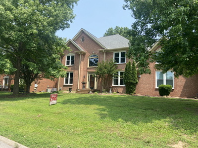 102 Ballentrae Ct