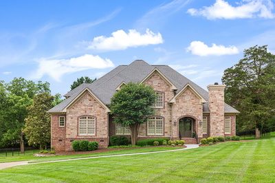 101 Balleroy Dr