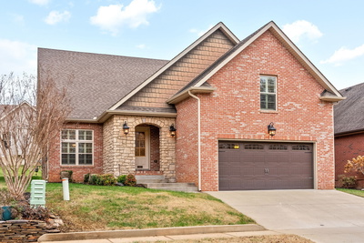 264 Turnberry Cir