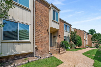 6914 Highland Park Dr