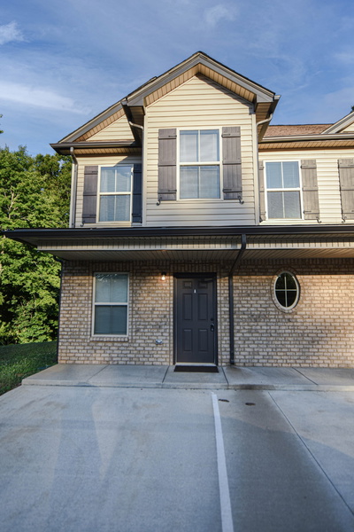 219 Smithson Ln