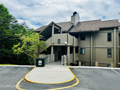 3710 Weber Rd