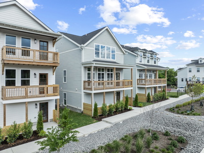 803 Arbor Trace Cir