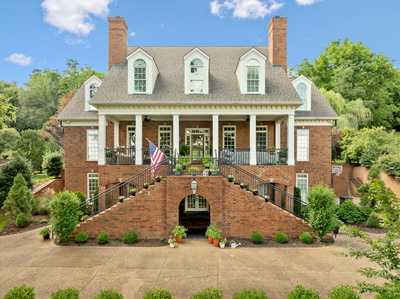 712 Legends Crest Dr
