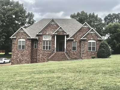 102 Spring View Dr