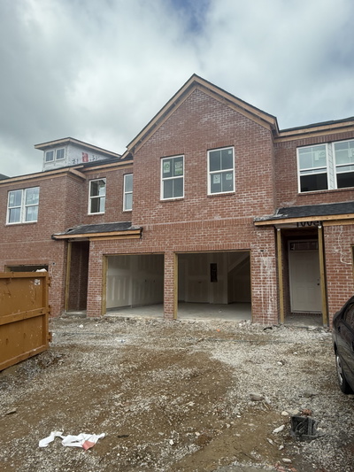 605 Club View Way