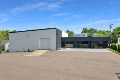 642 W Iris Dr