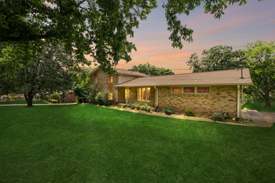230 Riverwood Dr
