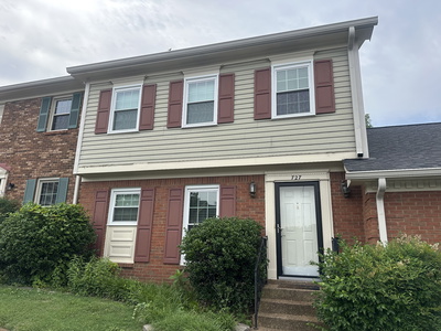 727 Brentwood Pt