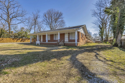 123 S Sam Davis Ave