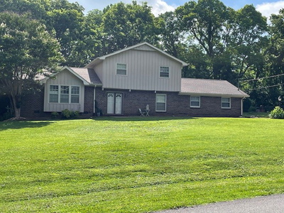 1002 Sunny Hill Rd