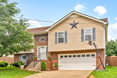 3402 Queensbury Rd