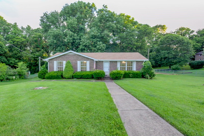 304 Ridgeland Dr