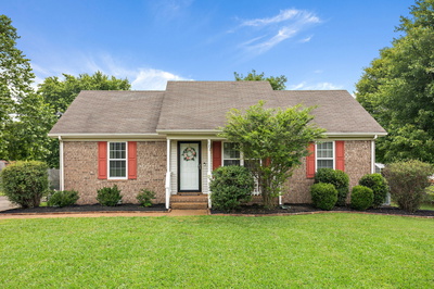 111 Ridgewood Dr
