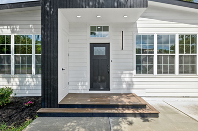 3003 Louise Dr