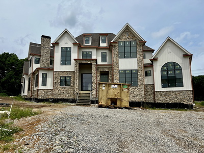 8102 Turning Point Dr