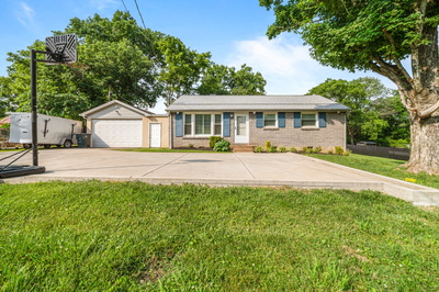 3804 Barlow Dr