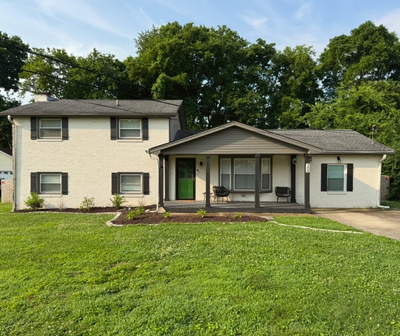 106 Colonial Dr