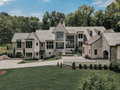 235 Robin Hill Rd