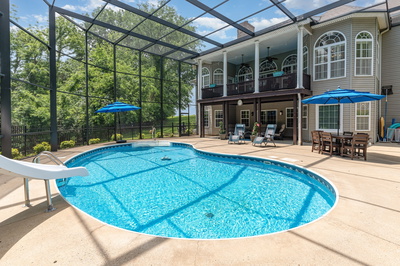 673 Newton Ln